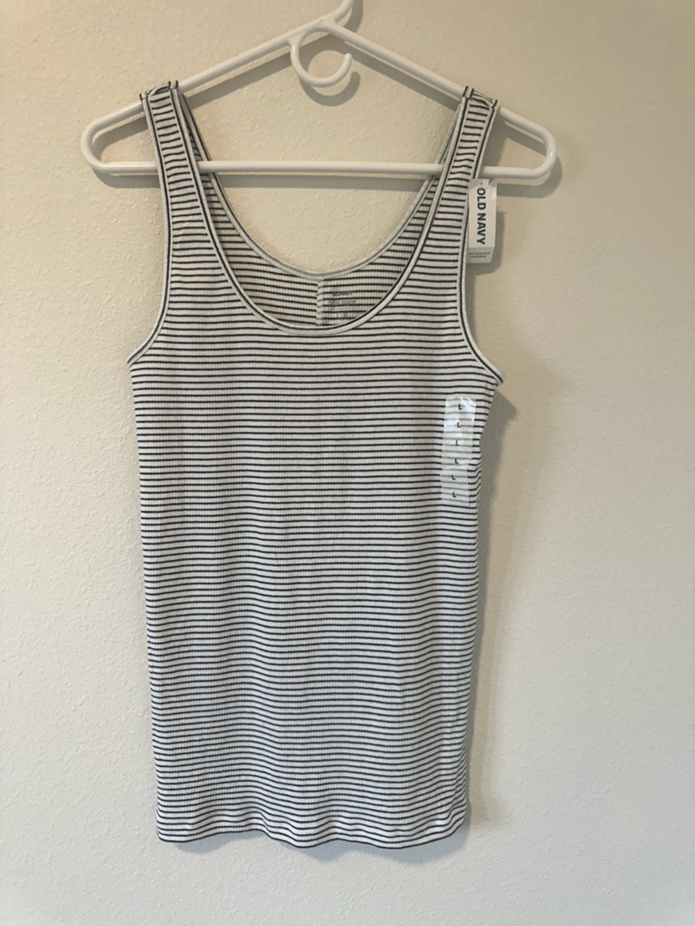 NWT Old Navy First-Layer White & Black Striped Scoop Neck Basic Cami Tank Top